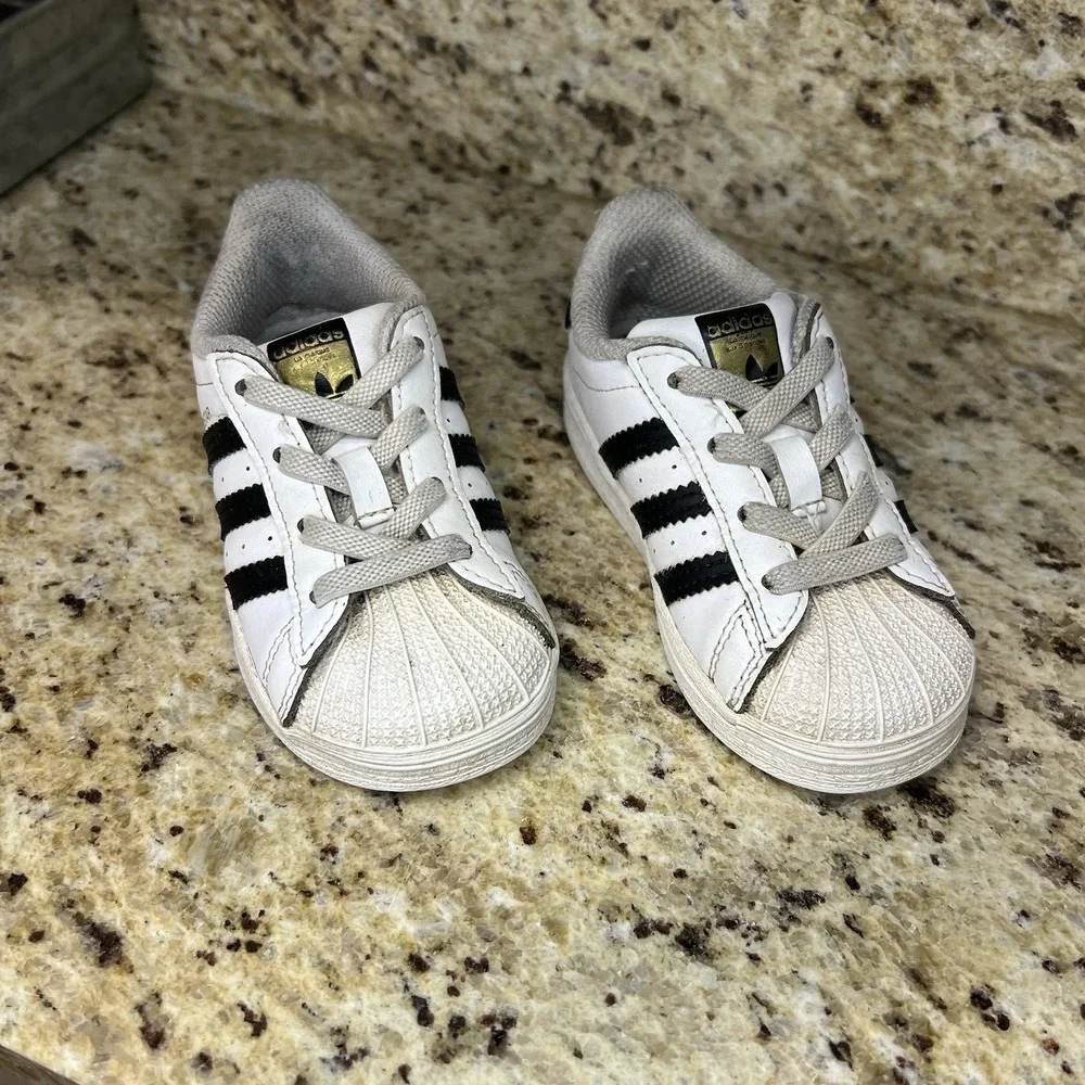 adidas product pair